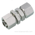 Stainless steel compression fitting bulkhead union